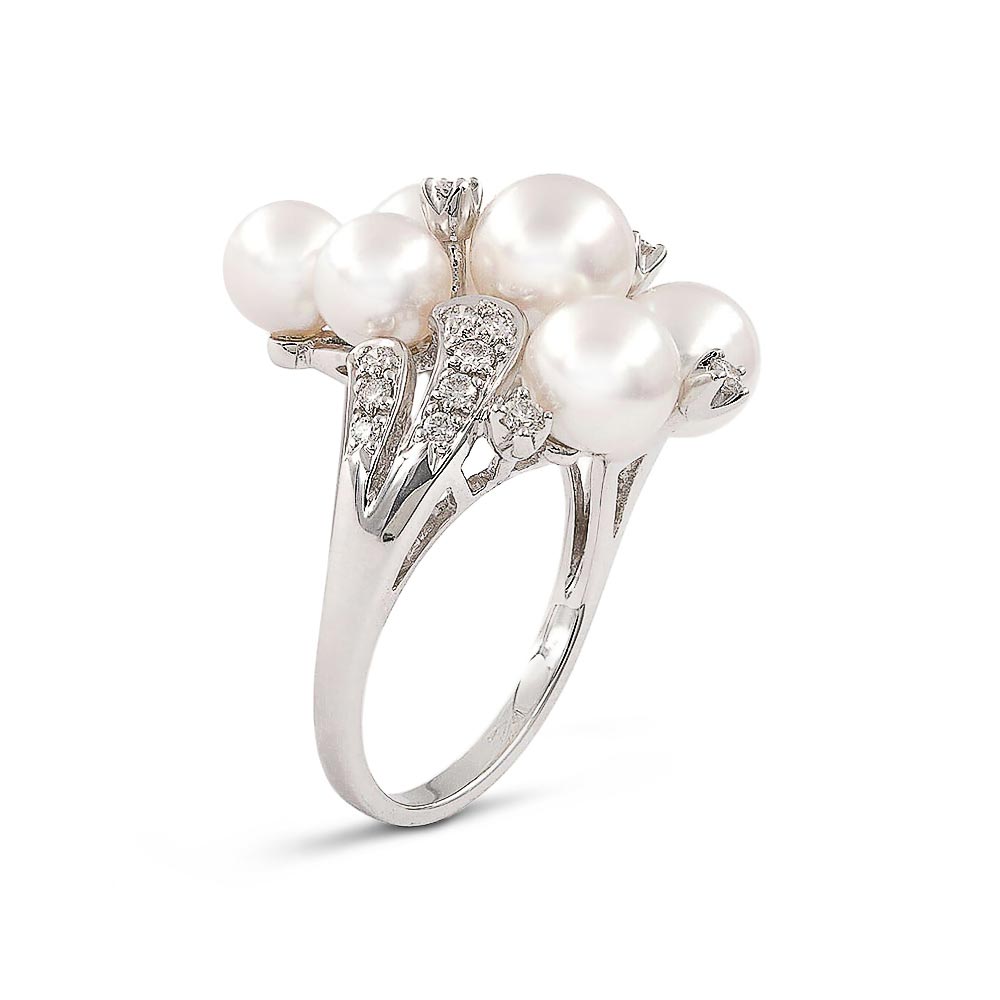 Product-photography-jewelry-pearl